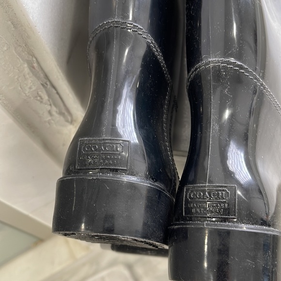 Coach rubber rain boots with gold hardware - Picture 6 of 7